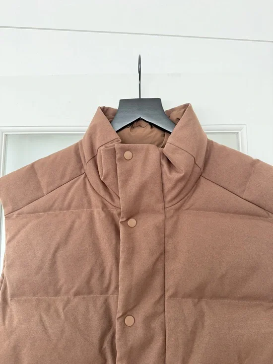 lululemon athletica Men's Quilted Brown Puffer Vest - Picture 2 of 5